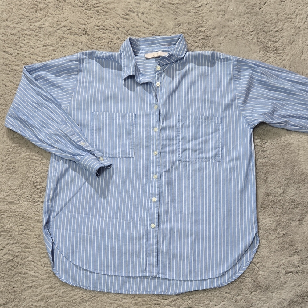 LOFT Women's Casual Blue Pinstripe button down longsleeves Shirt size L